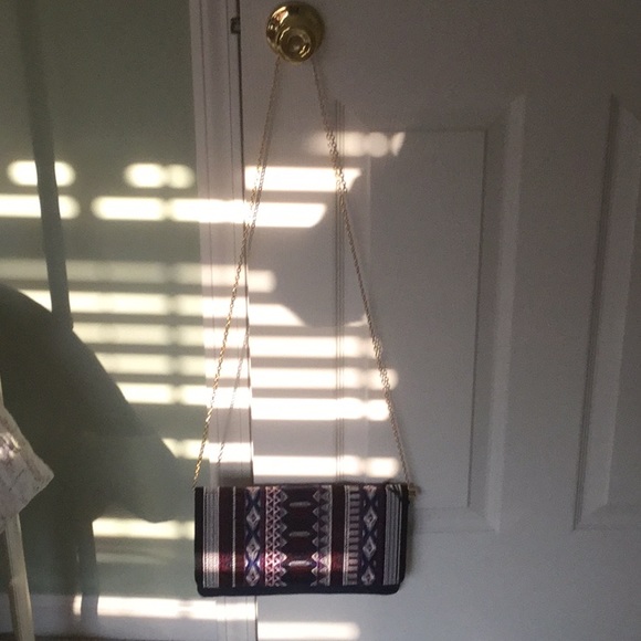 SOLD !!! NWT Aztec Suede Crossbody chain strapSO - Picture 8 of 12